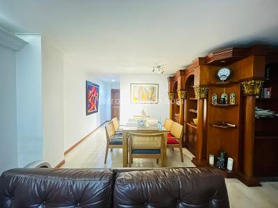 Apartamento de 4 alcobas en venta en El Poblado, Medellín, 121 m² · foto 2 de 16