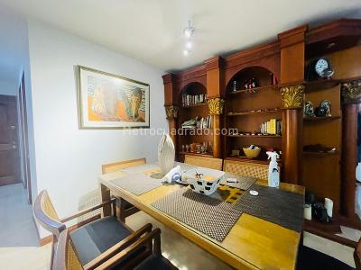 Apartamento de 4 alcobas en venta en El Poblado, Medellín, 121 m² · foto 3 de 16