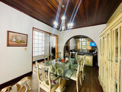 Casa de 4 alcobas en venta en Centro, Medellín, 241 m² · foto 6 de 20