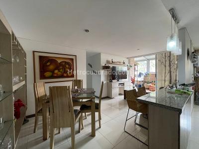 Apartamento de 3 alcobas en venta en Aves Maria, Sabaneta, 67 m² · foto 2 de 20