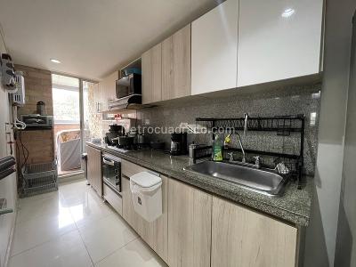 Apartamento de 3 alcobas en venta en Aves Maria, Sabaneta, 67 m² · foto 8 de 20