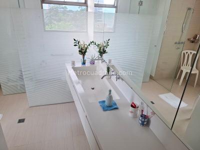 Apartamento de 4 alcobas en venta en Los Balsos, Medellín, 210 m² · foto 19 de 20