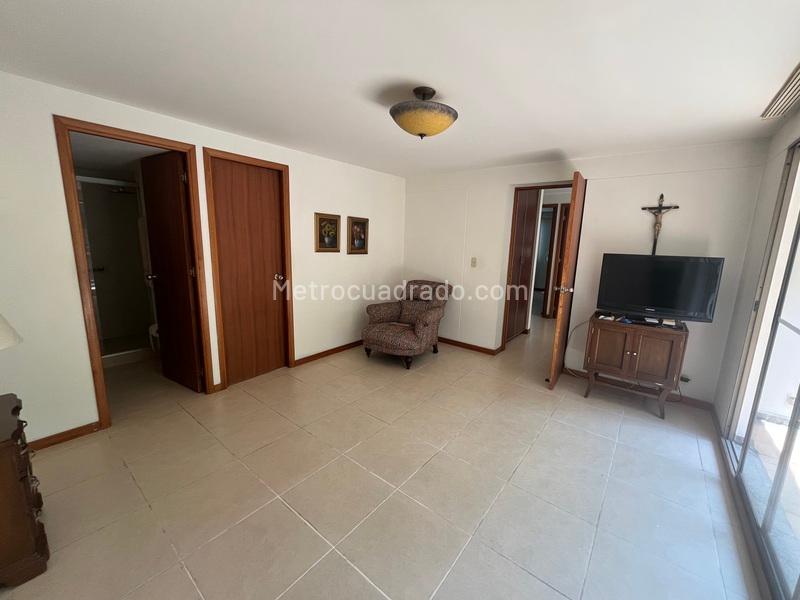 Apartamento Amplio de 4 Alcobas en Belén Fátima - 6