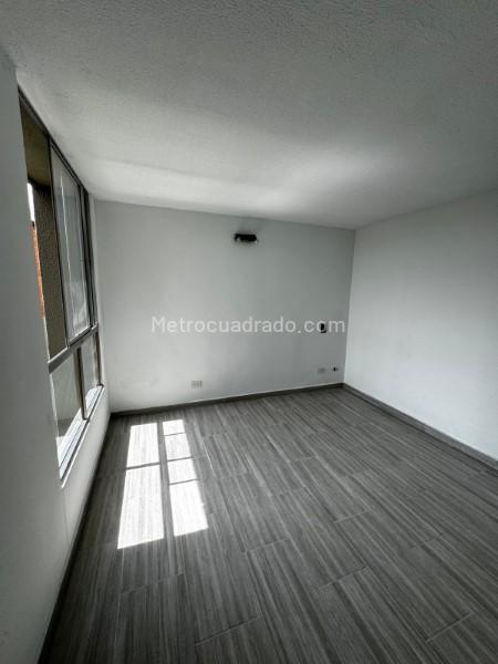 3BR Apartment in Los Colegios (78 m²) - 4