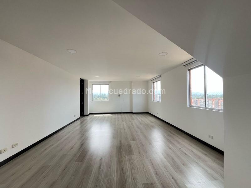 Modern Duplex 3BR Apartment for Rent in Los Colegios, Rionegro - 2