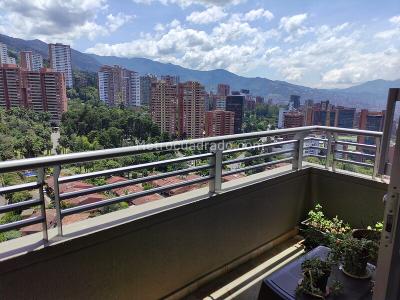 Apartamento de 5 alcobas en arriendo en El Poblado, Medellín, 250 m² · foto 16 de 17