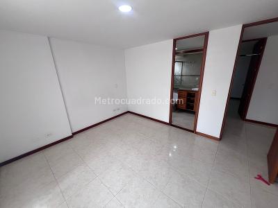 Apartamento de 4 alcobas en arriendo en El Poblado, Medellín, 140 m² · foto 7 de 20
