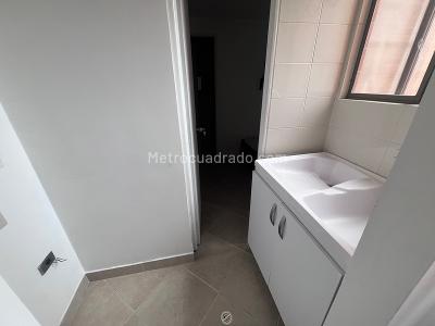 Apartamento de 4 alcobas en arriendo en El Poblado, Medellín, 140 m² · foto 20 de 20