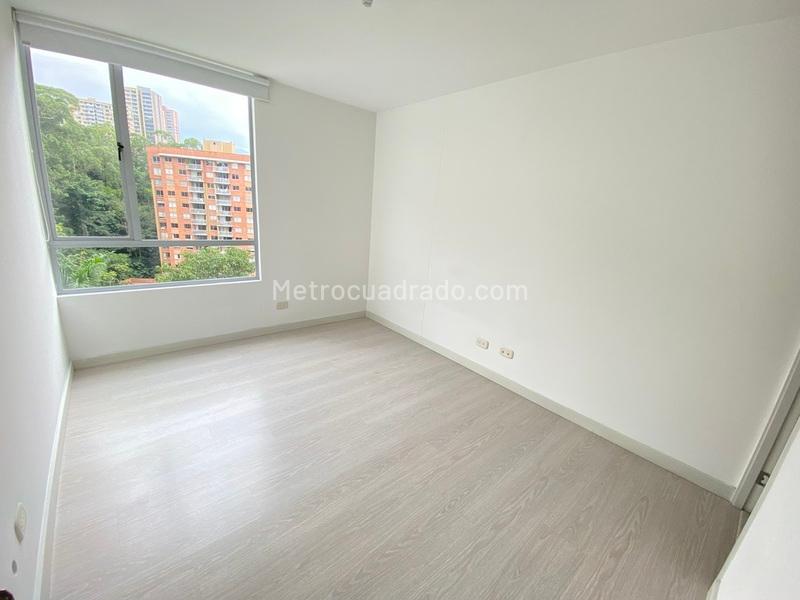 Apartamento de 3 Alcobas en Arriendo en Castropol, El Poblado - 6