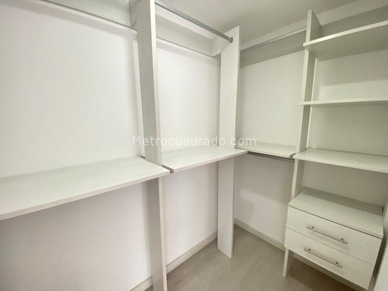 Apartamento de 3 Alcobas en Arriendo en Castropol, El Poblado - 8