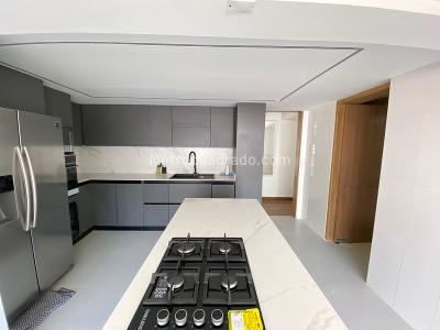 Apartamento en arriendo en El Poblado, Medellín · foto 5 de 15