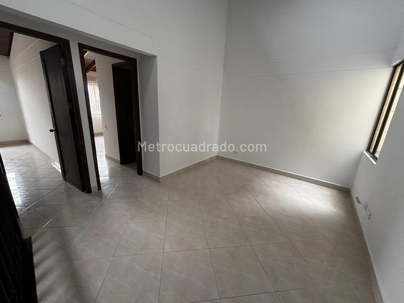 3BR House in Benedictinos (200 m²) - 5