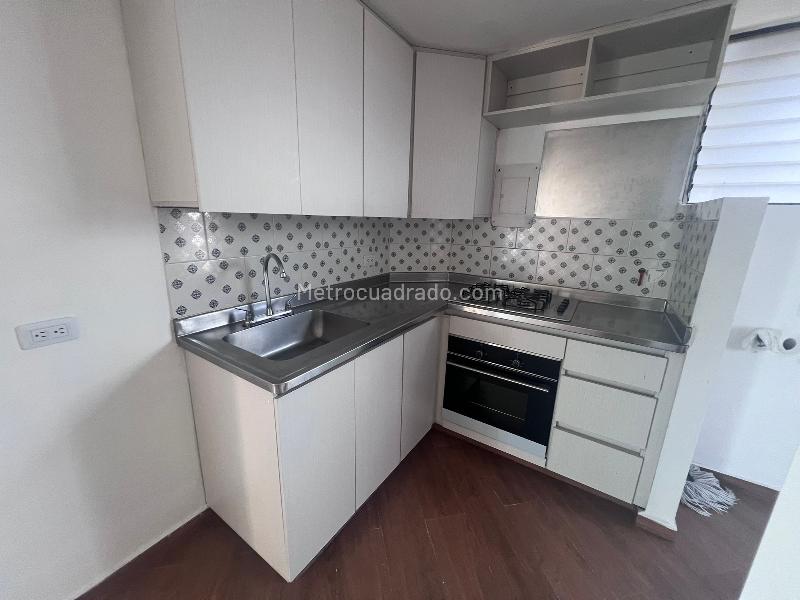 Apartamento Moderno de 3 Alcobas en El Poblado, Manila - 2