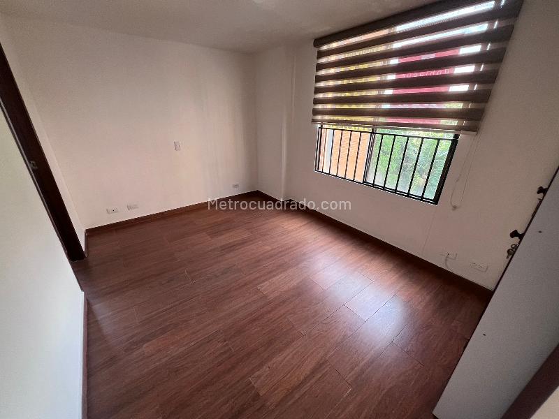 Apartamento Moderno de 3 Alcobas en El Poblado, Manila - 4