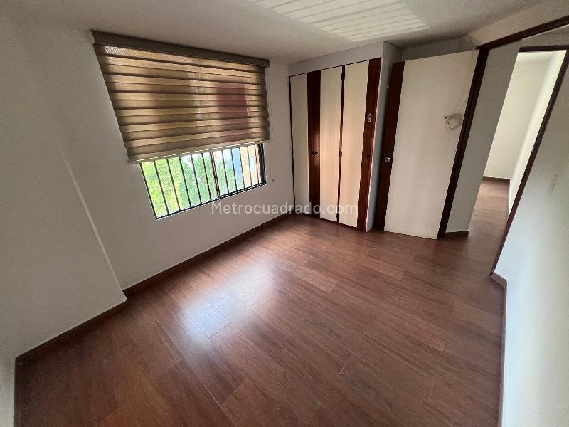 Apartamento Moderno de 3 Alcobas en El Poblado, Manila - 5