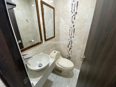 Apartamento de 2 alcobas en arriendo en Laureles, Medellín, 89 m² · foto 14 de 19