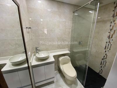 Apartamento de 2 alcobas en arriendo en Laureles, Medellín, 89 m² · foto 15 de 19