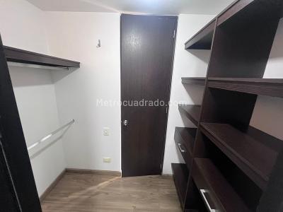 Apartamento de 2 alcobas en arriendo en Altos Del Poblado, Medellín, 85 m² · foto 12 de 18
