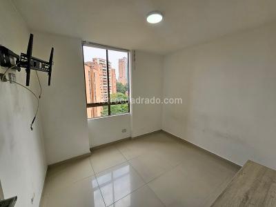 Apartamento de 3 alcobas en arriendo en Castropol, Medellín, 80 m² · foto 6 de 16