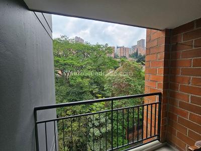 Apartamento de 3 alcobas en arriendo en Castropol, Medellín, 80 m² · foto 14 de 16
