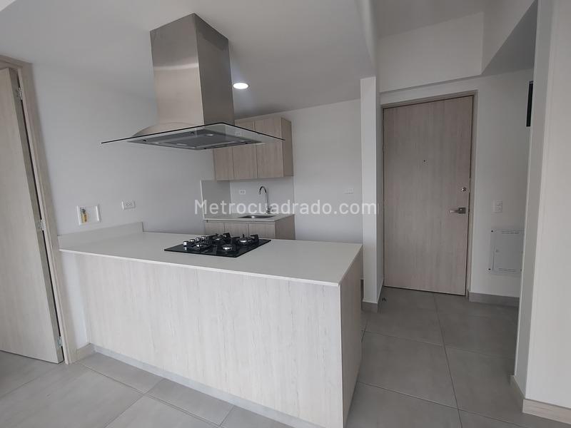 Modern 2BR Apartment for Rent in Santa Ana (Bello) - 4