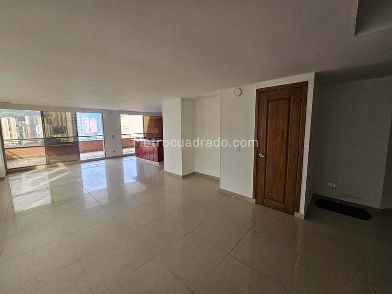 Duplex 4BR Apartment for Rent in Aves María, Sabaneta