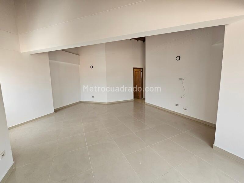 Duplex 4BR Apartment for Rent in Aves María, Sabaneta - 8