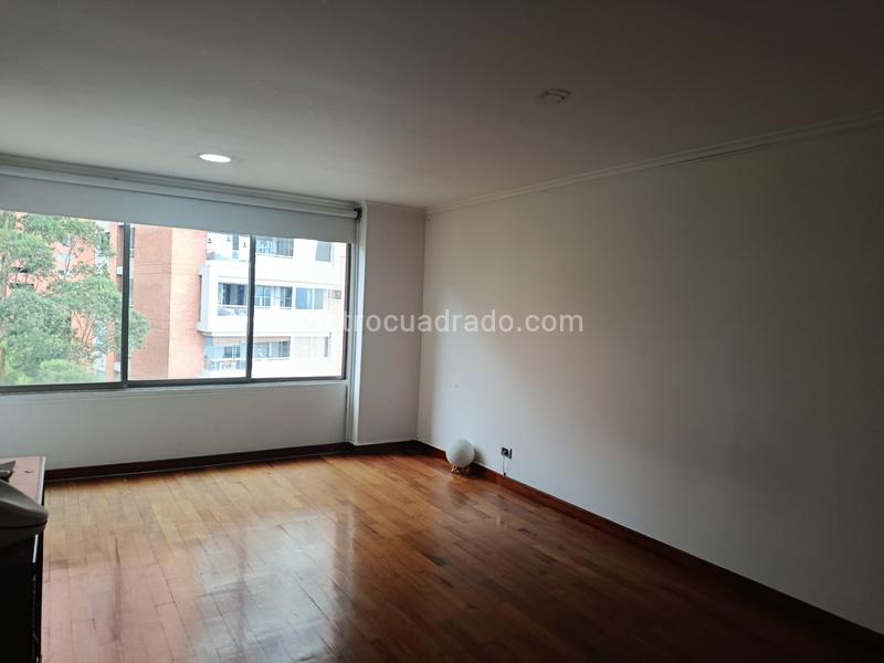 Elegant 4BR Apartment in El Poblado - 8