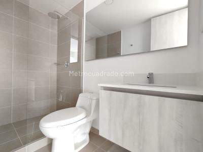 Apartamento de 2 alcobas en arriendo en El Poblado, Medellín, 95 m² · foto 6 de 7