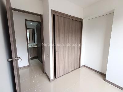 Apartamento de 3 alcobas en arriendo en Maria Auxiliadora, Sabaneta, 75 m² · foto 10 de 15