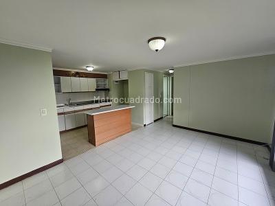 Apartamento de 2 alcobas en arriendo en Santa Maria De Los Angeles, Medellín, 70 m² · foto 2 de 13