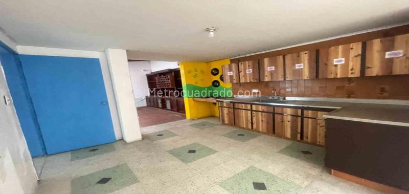 Casa Comercial de 5 Alcobas en Calasanz Parte Alta - 6