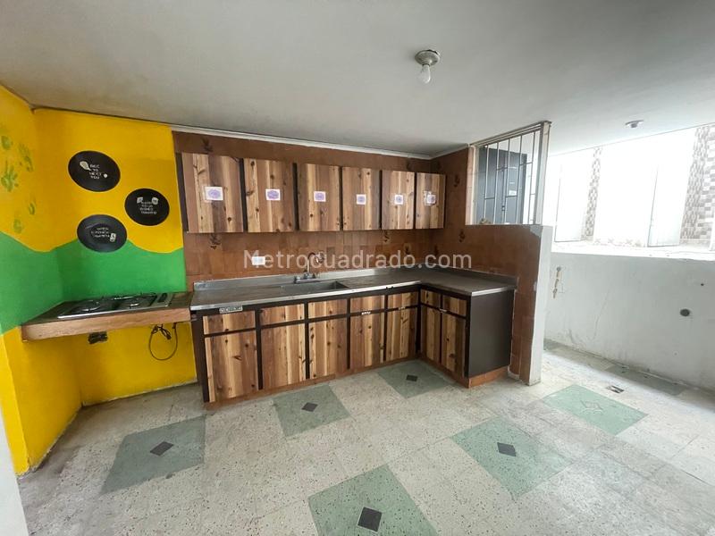 Casa Comercial de 5 Alcobas en Calasanz Parte Alta - 7
