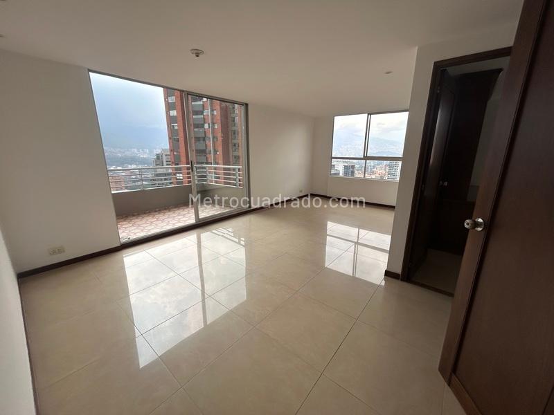 Apartamento Dúplex de 3 Alcobas en Santa Fe, El Poblado - 5