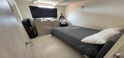 Apartamento de 3 alcobas en venta en Rodeo Alto, Medellín · foto 4 de 12