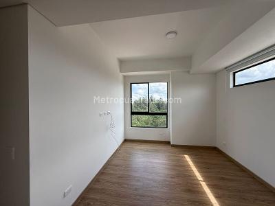Apartamento de 3 alcobas en venta en El Porvenir, Rionegro, 90 m² · foto 6 de 18