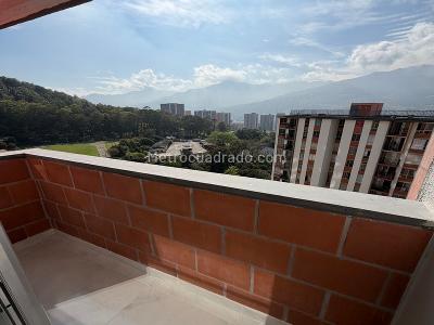 Apartamento de 3 alcobas en venta en Niquia, Bello, 54 m² · foto 10 de 12