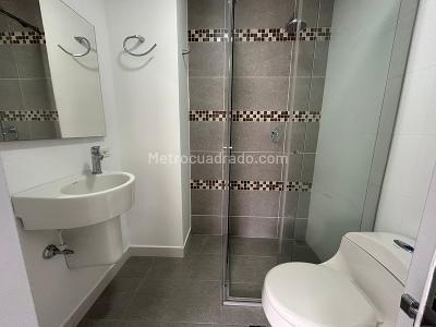 Apartamento de 2 alcobas en arriendo en Patio Bonito, Medellín, 85 m² · foto 8 de 9