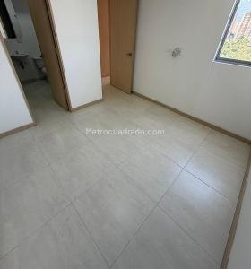 Apartamento de 3 alcobas en venta en Amazonia, Bello, 67 m² · foto 6 de 11