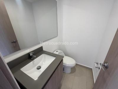 Apartamento en arriendo en San Nicolas, Rionegro · foto 14 de 16