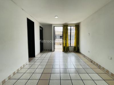 Casa de 3 alcobas en venta en La Floresta, Medellín, 82 m² · foto 2 de 20