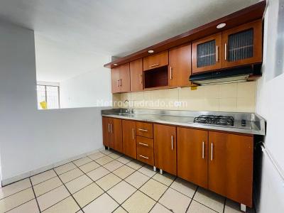 Casa de 3 alcobas en venta en La Floresta, Medellín, 82 m² · foto 4 de 20