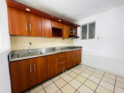 Casa de 3 alcobas en venta en La Floresta, Medellín, 82 m² · foto 5 de 20