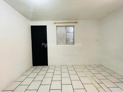 Casa de 3 alcobas en venta en La Floresta, Medellín, 82 m² · foto 8 de 20