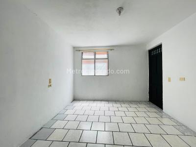 Casa de 3 alcobas en venta en La Floresta, Medellín, 82 m² · foto 12 de 20