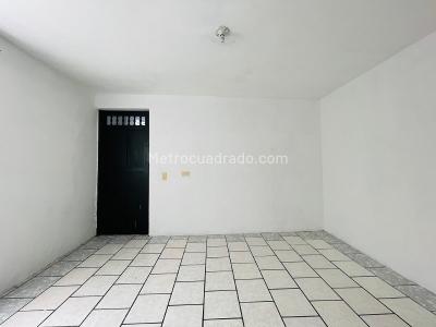 Casa de 3 alcobas en venta en La Floresta, Medellín, 82 m² · foto 13 de 20