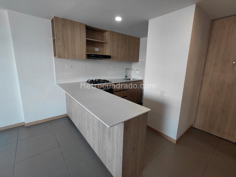 Modern 2BR Apartment in Guayabal - 4