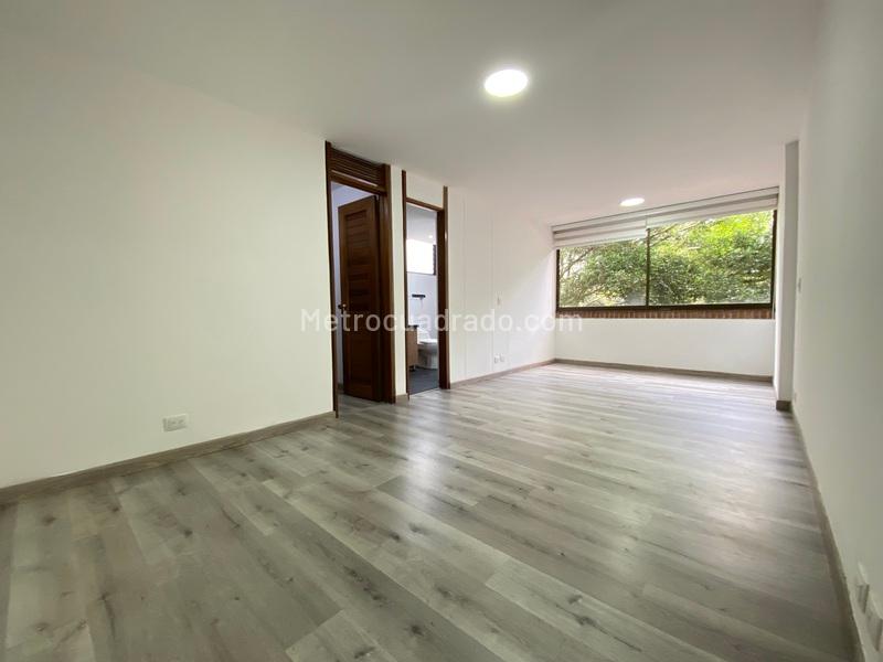 Apartamento Amplio de 4 Alcobas en El Poblado - 8