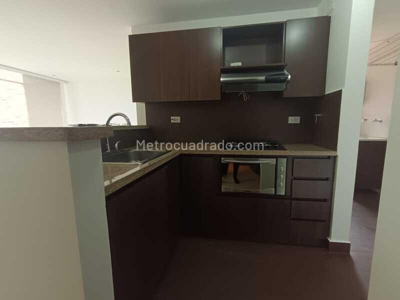 Apartamento en Arriendo, Loma Del Esmeraldal, Envigado - 2