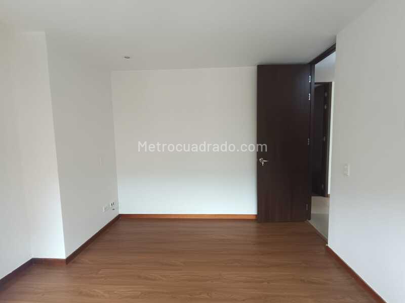 Apartamento en Arriendo, Loma Del Esmeraldal, Envigado - 4